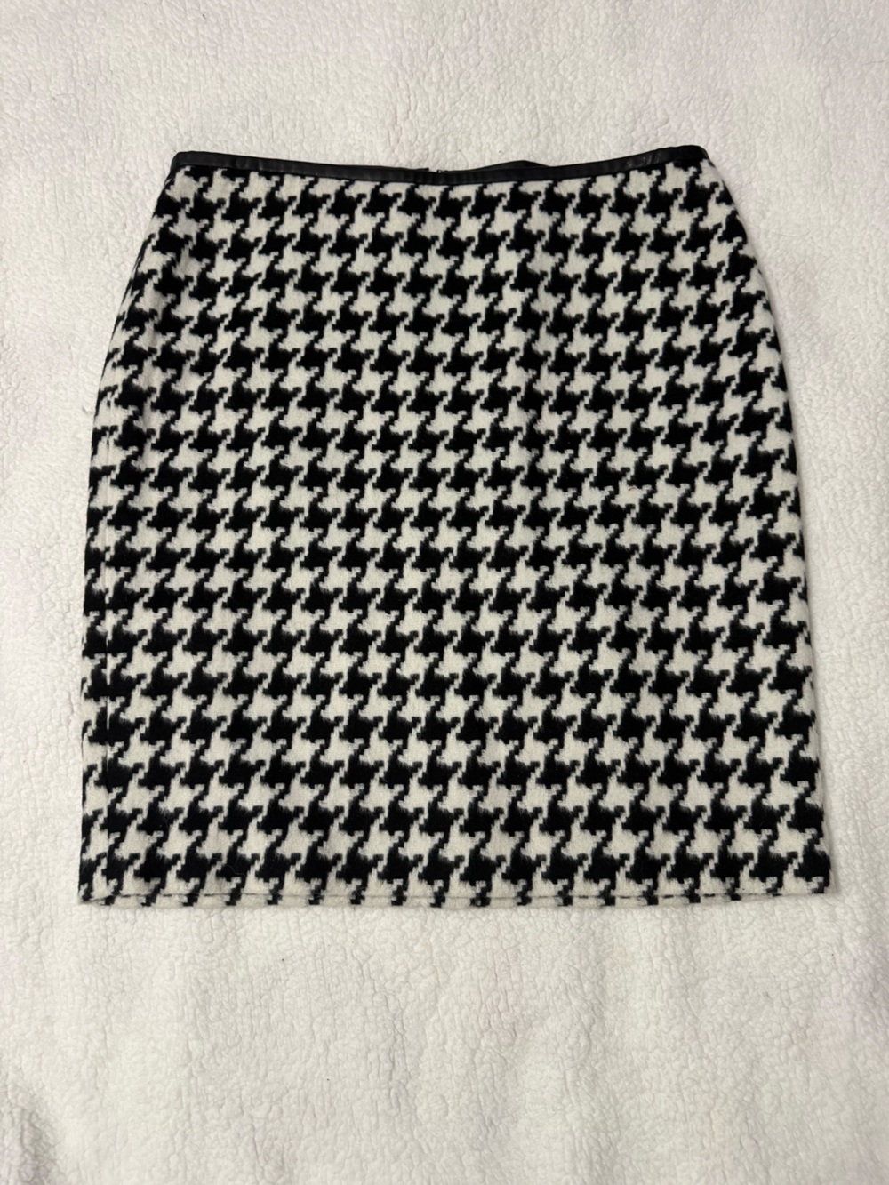 Talbots Black and White Houndstooth Wool Pencil Skirt